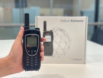 衛星携帯電話の写真