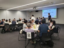 グループでの情報共有の様子